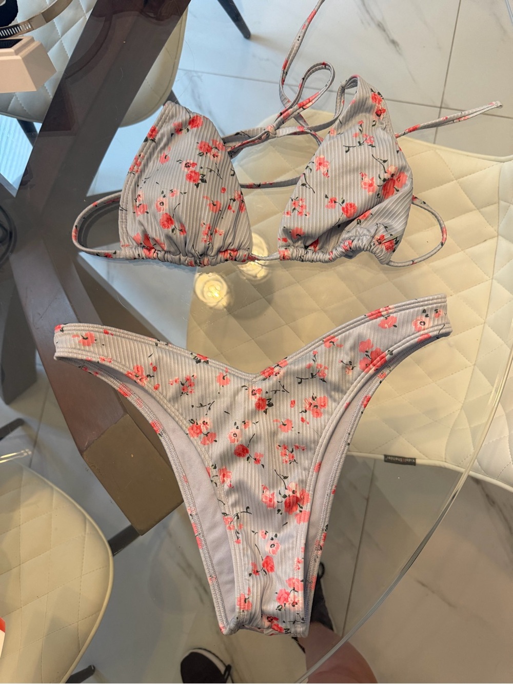 Floral Ribbed Triangle Bikini Set in Light Gray with Pink Flowers